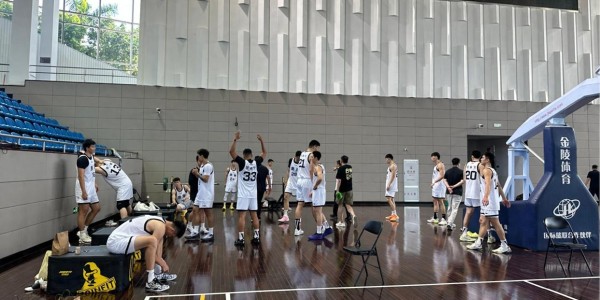 7m体育-广东全运阵容集齐6省7队精英，人多到当家球星没机会上场！